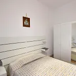 2 Bedroom Cozy In