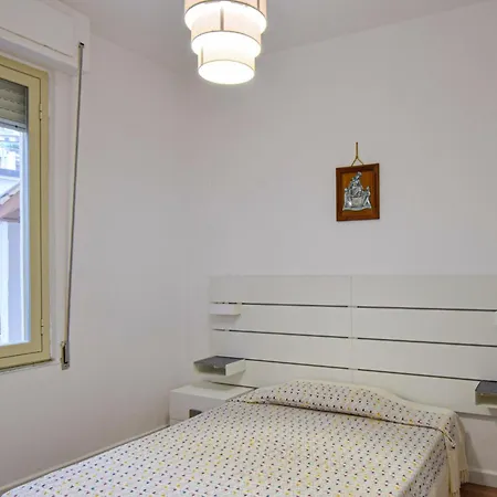 2 Bedroom Cozy In アパート *