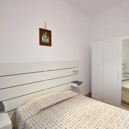 2 Bedroom Cozy In