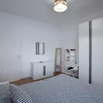 2 Bedroom Cozy In