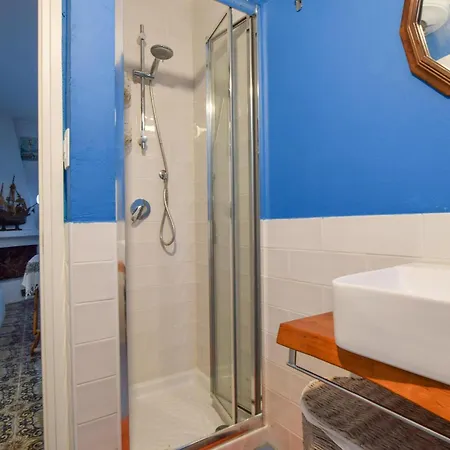 2 Bedroom Cozy In * Stalettì